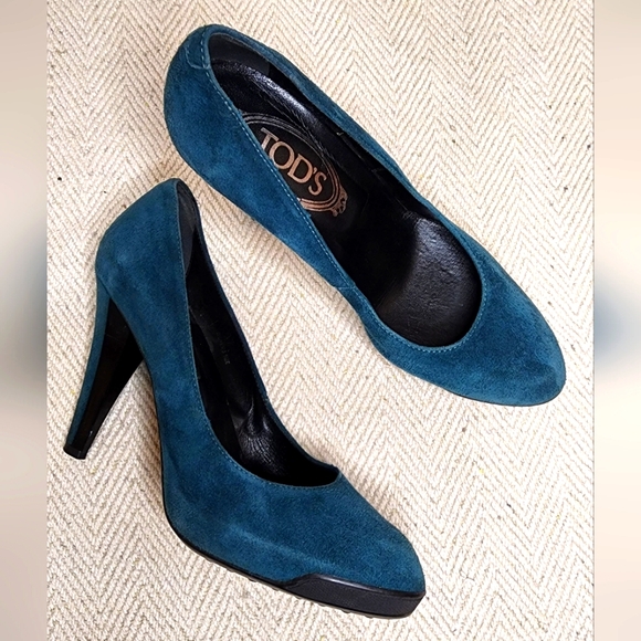 Tod's Blue Teal Suede Pumps - Picture 2 of 9